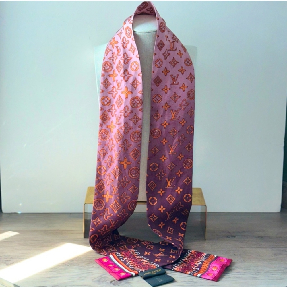 LOUIS VUITTON Bandeau/Bag Scarf - Silk Monogram Map Orient - Picture 4 of 9